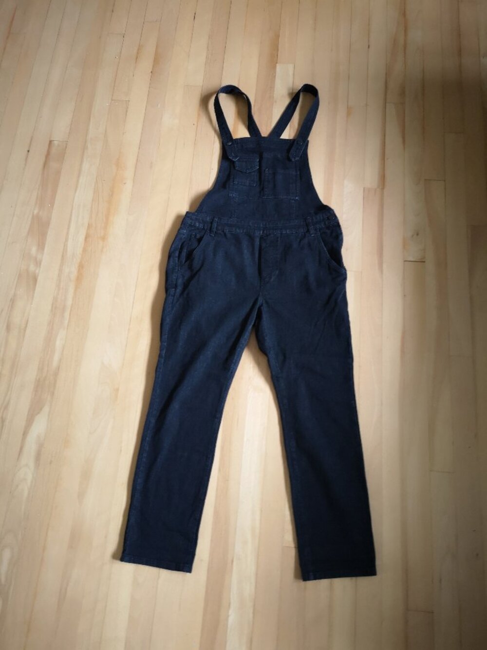 Free People Ladies Size 31 Black Denim Adjustable Straps 1 Pocket Bib Overalls